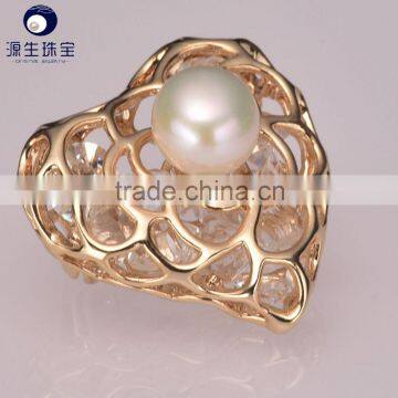 Pearl jewelry love brooch exquisite zircon natural pearl brooch jewelry