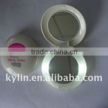 led light with cosmetic mirror