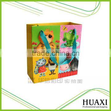 2016 high quality recycled cartoon paper bags for gift package