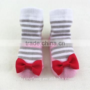 Customized fashion style stripe baby shoe socks with bowknot decorations made of cotton