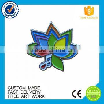 Promotional gifts colorful flower shape metal custom pin badge