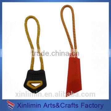 2016 custom lovely delicate design zipper puller