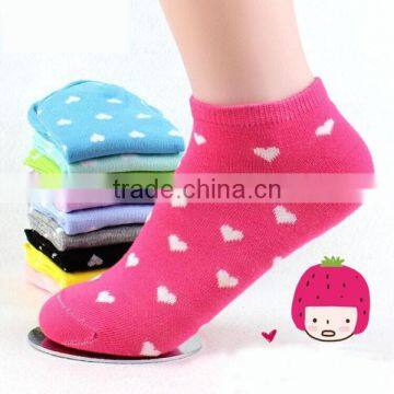 Solid Color Love Heart Pattern Cotton Women Ankle Socks