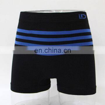 Breathable seamless streak pattern boxer men