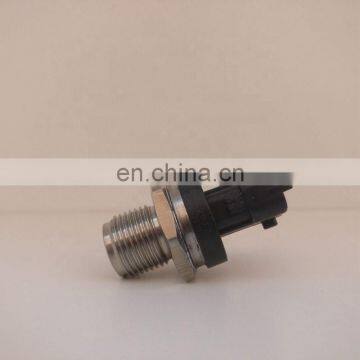 Аутентичный датчик давления в системе общего коллектора 0281002937 для дизельного двигателя QSB photo-3