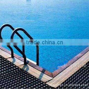 Indoor/outdoor swimming pool antislip mat