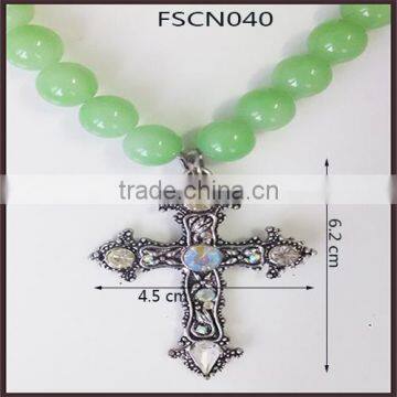 Jinhua Wholesale Latest Style Luxury Agate Cross Pendant Beaded Necklace For Ladies