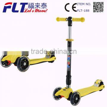 High quality child age new maxi kick scooter with 2 front wheels