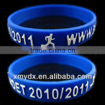 Cheap custom design/ color/ logo/ size silicone blue wristbands