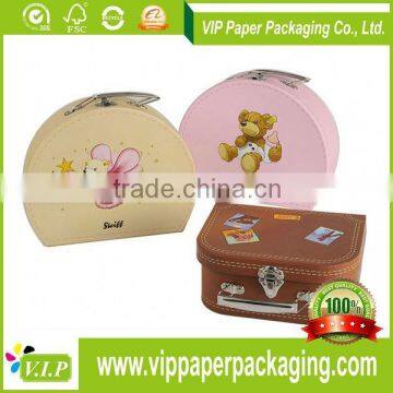 GOLDEN PLASTIC HANDLE FASHION GENERAL CARDBOARD SUITCASE PAPER BOX