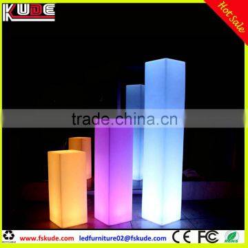 Rechargeable battery Waterproof rgb color changing led plastic square column for wedding