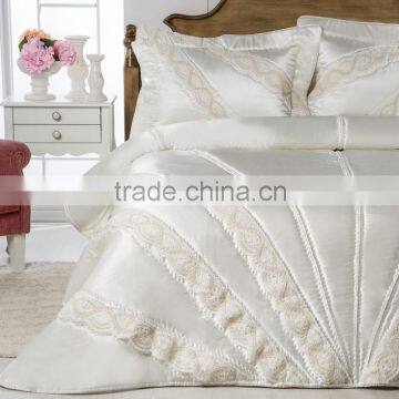 ESTEEM BEDSPREAD SET OF 3 PCS / BEDDING