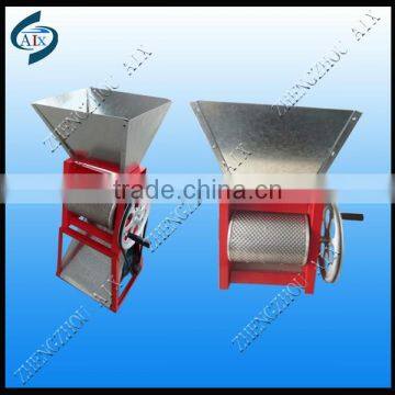 Manual hand cocoa bean peeling machine