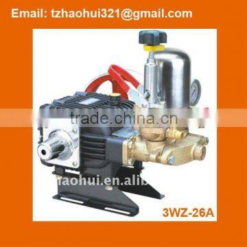 Triplex cylinder piston sprayer pumps