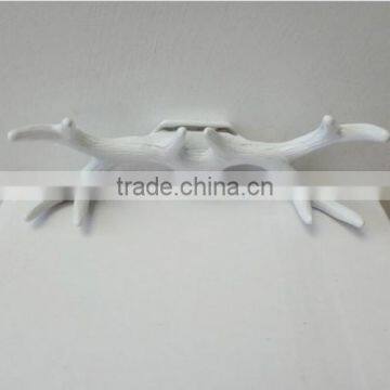 Pure White Deer Antler Wedding Place Card Holder photo-3
