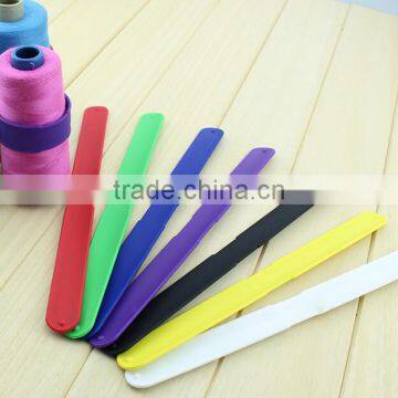 Sewing Thread Spool Huggers /Clips/Holder/clamp photo-3