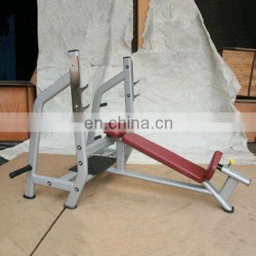 Спортивное оборудование для занятий в зале: наклонный брусья для жимов LA32 photo-2