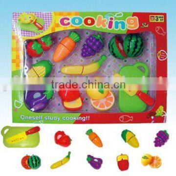 Cutting fruit and vegetable toy for children