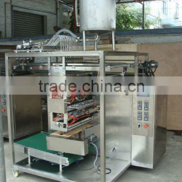 Multi lanes liquid packing machine