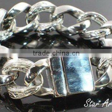 2012 spring new fashion skull head jewelry,wholesale good quality bracelet,stainless steel curb link bracelet B131
