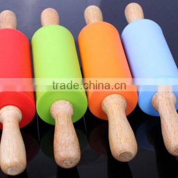 23cm Silicone Rolling Pin with Wooden Handle Children rolling pin