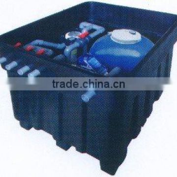 swimming pool integrating filtration equipment