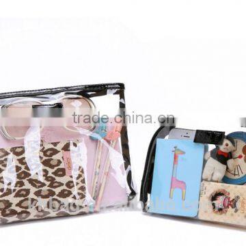 Logo printed eco friendly promotional cheap top quality clear pvc handle cosmetic bag