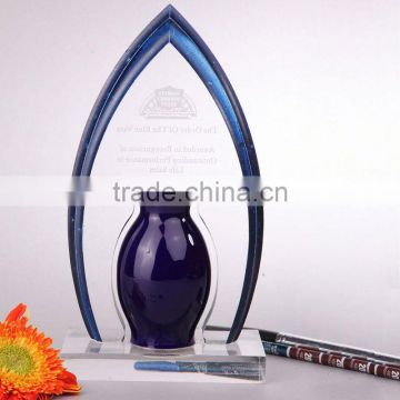 High Quality Clear Acrylic Personalized Rectangle Self-standing Award China Manufacturer