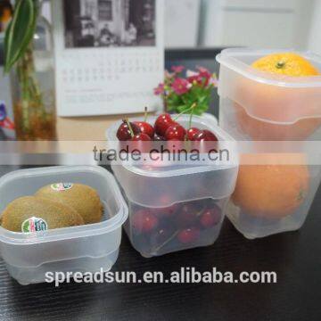 Plastic food storage crisper