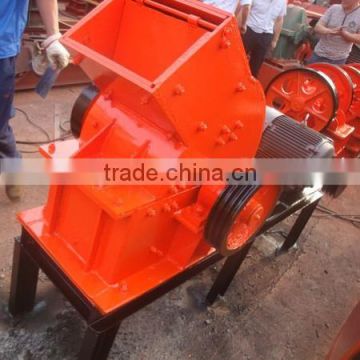 Portable hammer crusher with diesel engine