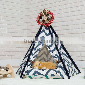 2016 Popular pet accessory product bed Striped teepee tipi tent wholesale