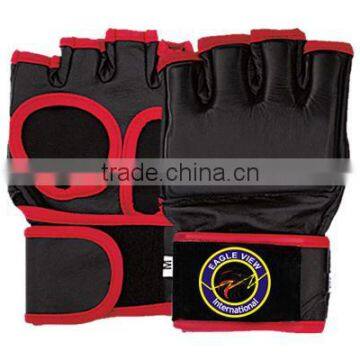 Balck and Red Dual Colour Grappling Gloves Made of Cowhide Leather
