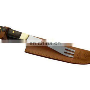 ASADO SET, DOUBLE BUTTON KNIFE AND FORK, LEATHER SHEATH TOTAL LENGTH 34 cm.