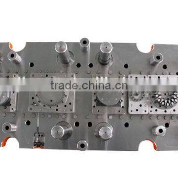 multiple-stage mould for special pieces stacking