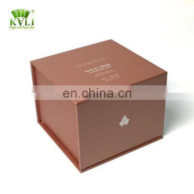 Индивидуально напечатанная бумажная упаковка для ежемесячного коробочного набора косметики для ухода за кожей, предназначенного для загара и ежедневного кремового ухода photo-4