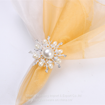 Pretty Style Pearl Metal Napkin Ring Use For Wedding Wholesale photo-3
