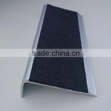 Safety Carborundum Insert Aluminum Stair Tread Nosing for Stadium photo-5