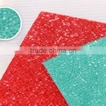 Embossed polycarbonate sheet