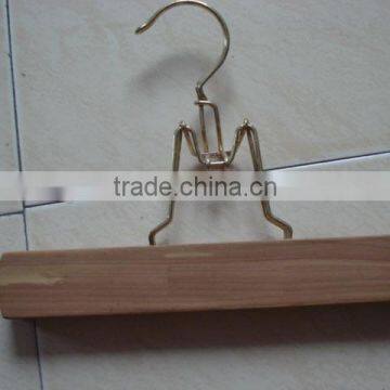 cedar Hangers