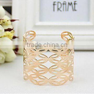 Wholesale ellipse superposition jewelry hollow design wide bangle for promotion