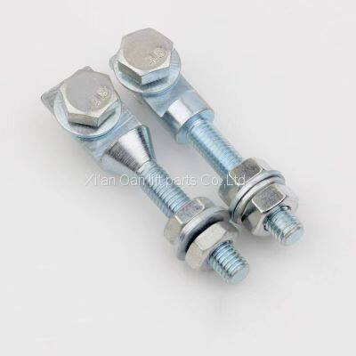 Elevator hanging door bolts