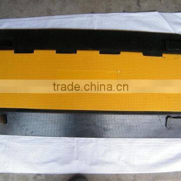 Durable 5 Channel Rubber Cable Protector B11 photo-4