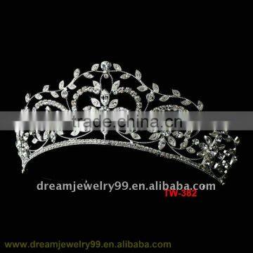 fashion cheap plastic tiara