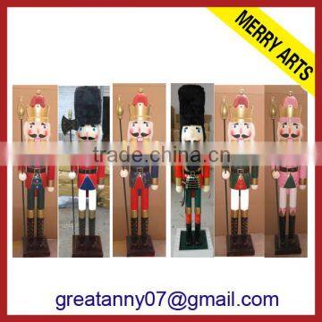 Alibaba Express novelties wholesale china outdoor large 6ft height nutcracker statu fashion dolls