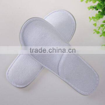 CLOSED TOE TERRY SLIPPERS