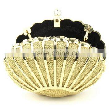 Lady Box Scallpoed Shell Metal Cluth photo-4