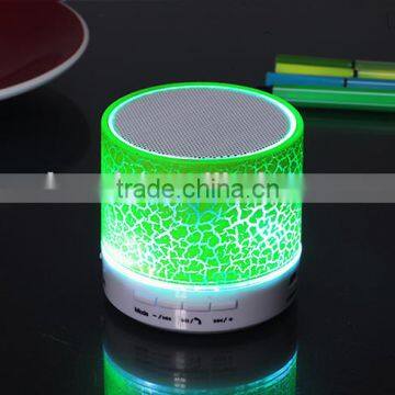 Factory wholesale mini flashing led bluetooth speaker portable manual portable