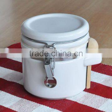 2017 Wholesale Ceramic Hand Painted Cheap Canister With Christmas Design photo-4