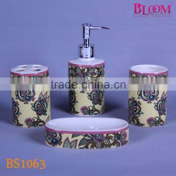 China Supplier Colorful Bathroom Accessories Set photo-5