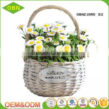 Plastic liner garden wicker flower basket with hanging handle